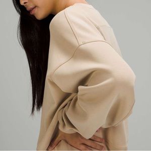 Lululemon Perfectly Oversized Cropped Crew (Softstreme Material) | Trench / Tan